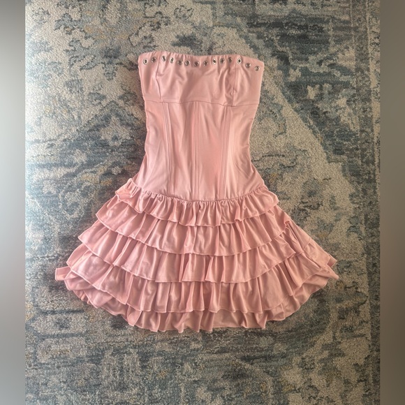Outcast Pippa corset mini dress in baby pink - Picture 3 of 9